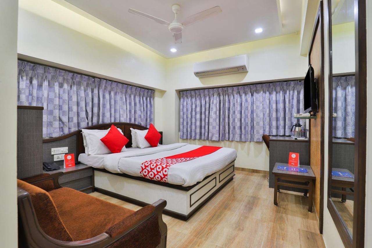 Oyo 17117 Hotel Rainbow Vadodara Zewnętrze zdjęcie